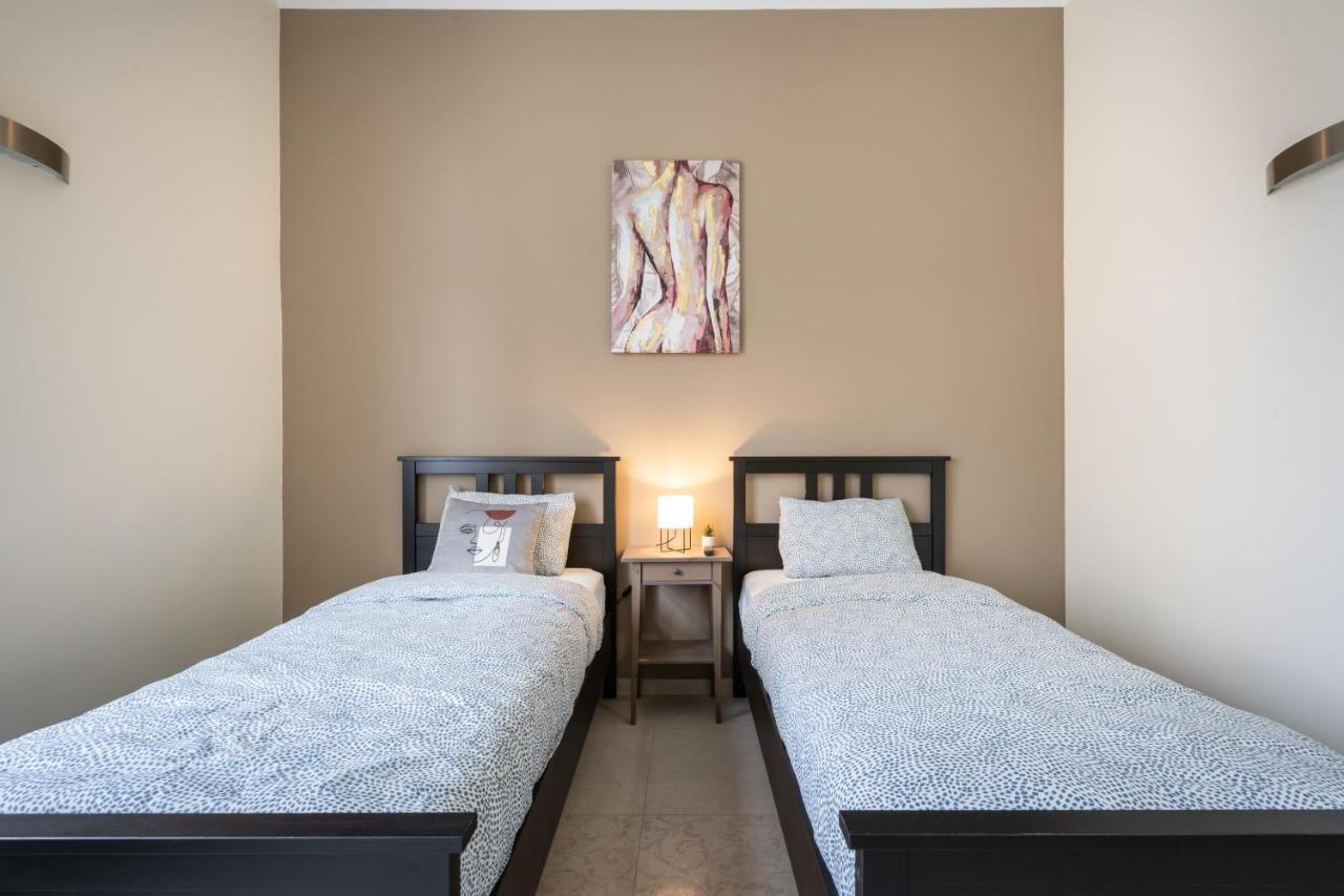 Basilika Monnalisa Luxury 3 Bedrooms Apartment With Amazing View Need Reservation X Free Parking Budapest Eksteriør billede