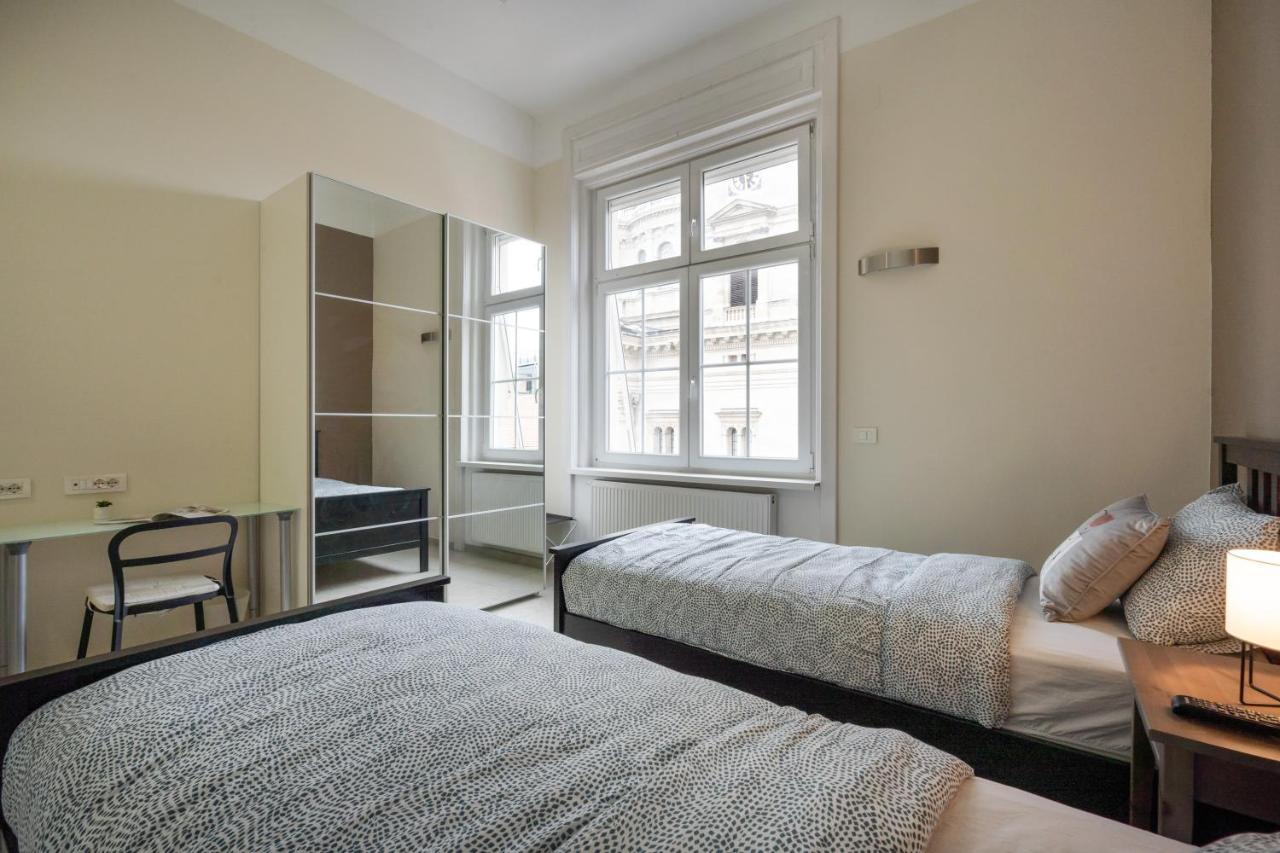 Basilika Monnalisa Luxury 3 Bedrooms Apartment With Amazing View Need Reservation X Free Parking Budapest Eksteriør billede