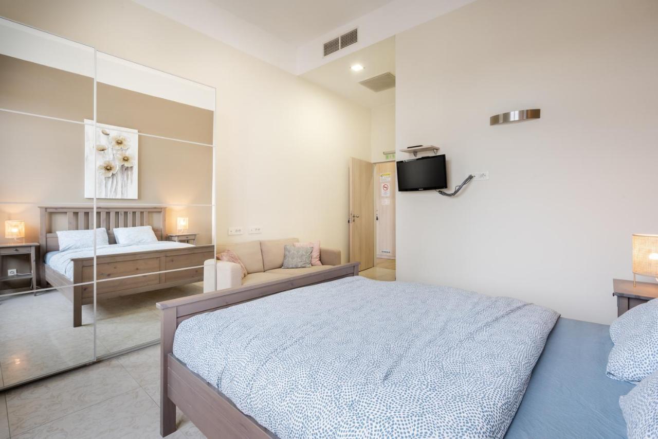 Basilika Monnalisa Luxury 3 Bedrooms Apartment With Amazing View Need Reservation X Free Parking Budapest Eksteriør billede