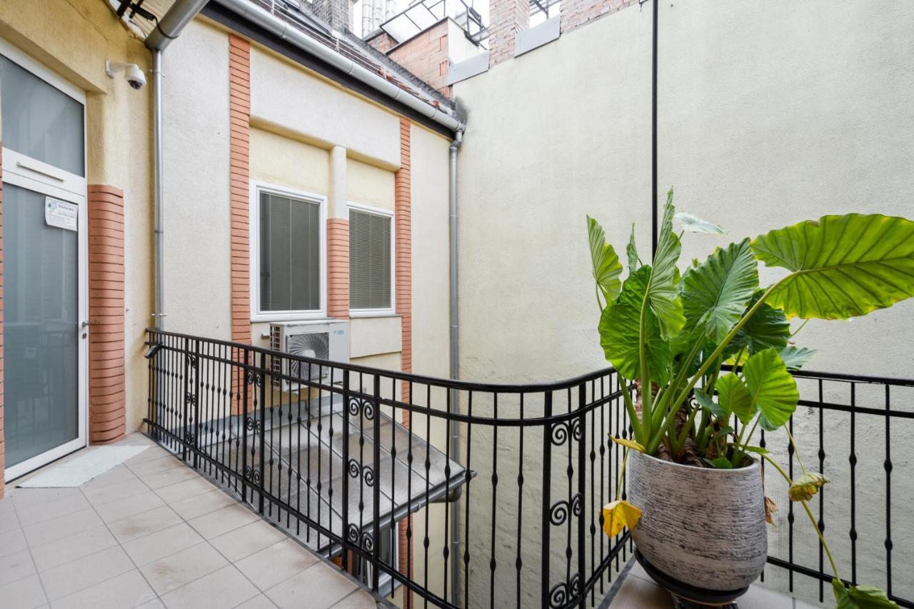 Basilika Monnalisa Luxury 3 Bedrooms Apartment With Amazing View Need Reservation X Free Parking Budapest Eksteriør billede