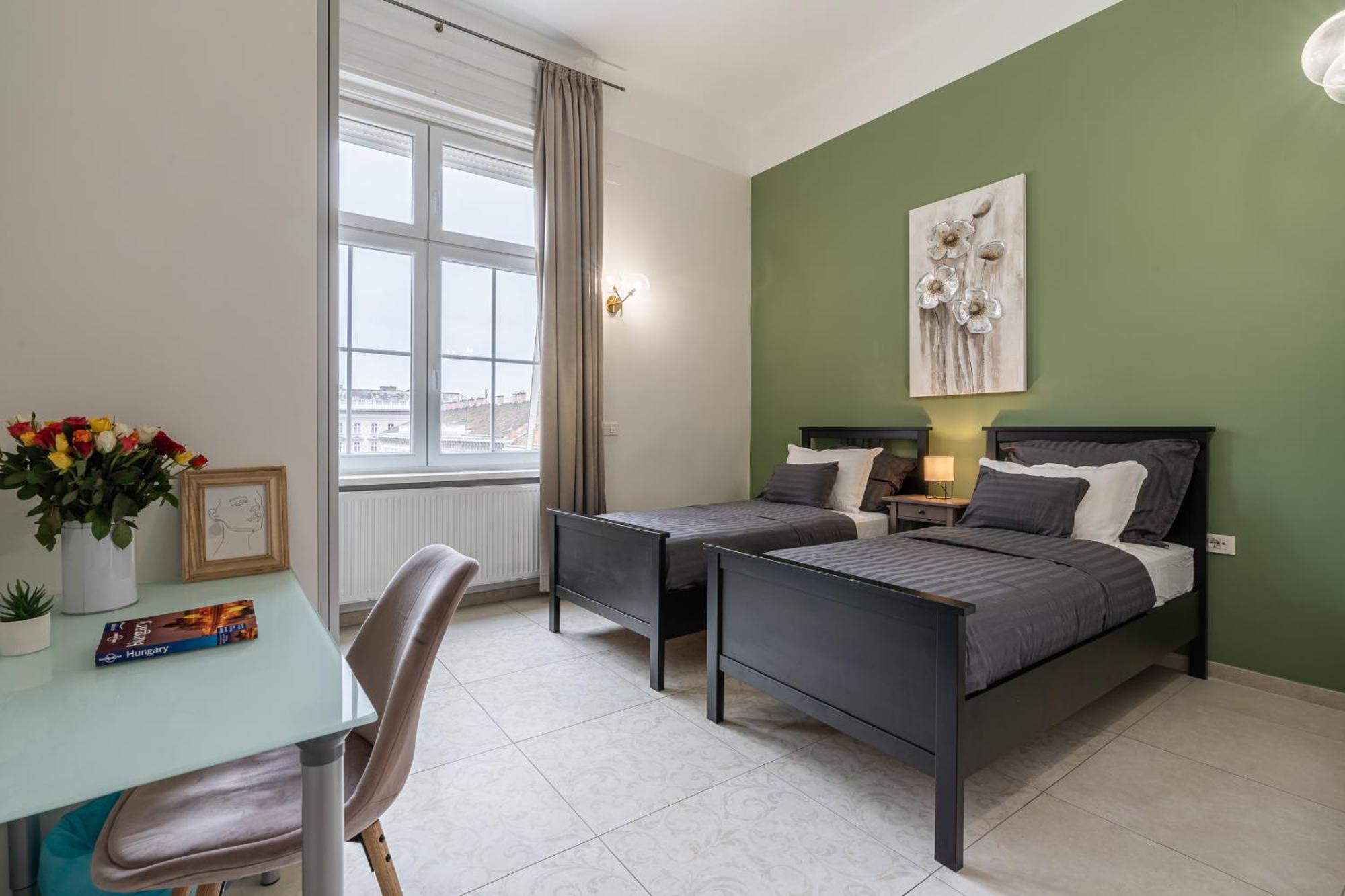 Basilika Monnalisa Luxury 3 Bedrooms Apartment With Amazing View Need Reservation X Free Parking Budapest Eksteriør billede